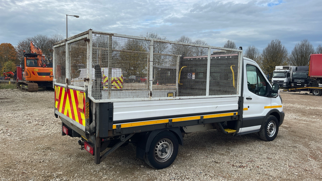 FORD TRANSIT 350 2.0 TDCI 130PS - Platós kisteherautó: 4 kép. FORD TRANSIT 350 2.0 TDCI 130PS - Platós kisteherautó: 4 kép.