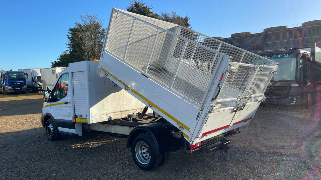 FORD TRANSIT 350 2.2 TDCi 125ps - Billenőplatós kisteherautó: 3 kép. FORD TRANSIT 350 2.2 TDCi 125ps - Billenőplatós kisteherautó: 3 kép.