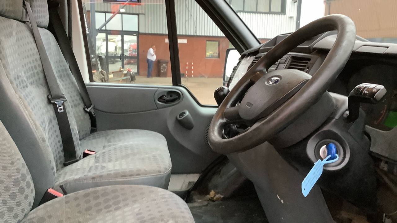 FORD TRANSIT T350 TDCI 125PS - Billenőplatós kisteherautó: 5 kép. FORD TRANSIT T350 TDCI 125PS - Billenőplatós kisteherautó: 5 kép.