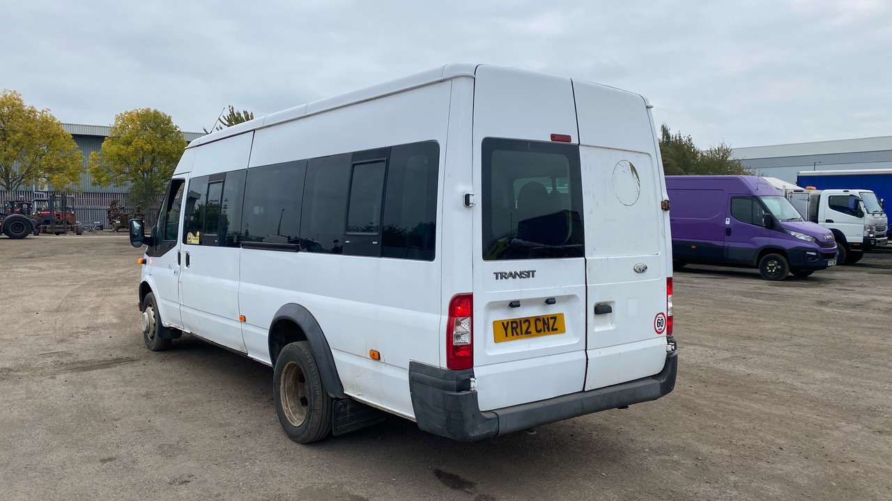 FORD TRANSIT T430 2.2 TDCI 135PS - Minibusz, Kisbusz: 3 kép. FORD TRANSIT T430 2.2 TDCI 135PS - Minibusz, Kisbusz: 3 kép.