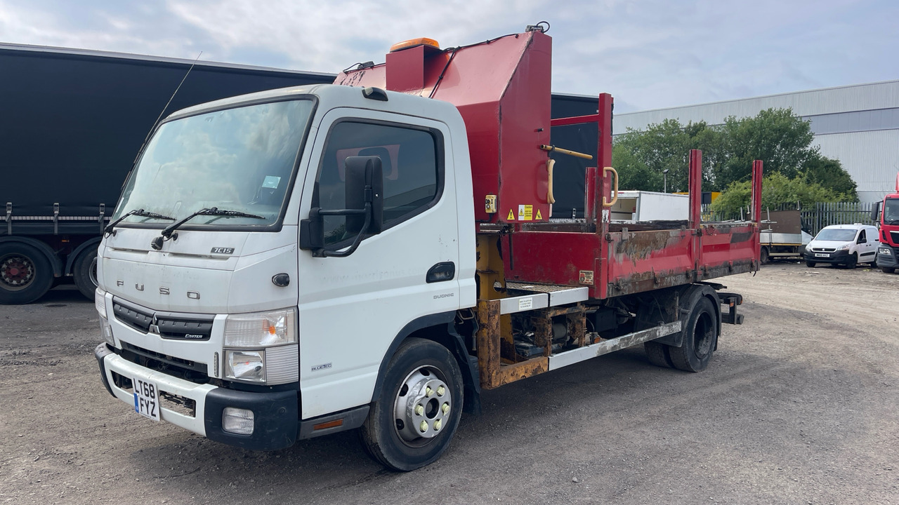 FUSO CANTER 7-150 - Billenőplatós teherautó: 3 kép. FUSO CANTER 7-150 - Billenőplatós teherautó: 3 kép.