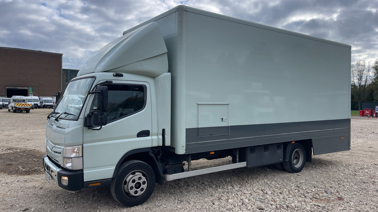 FUSO CANTER 7C15 - Autószállító teherautó: 2 kép. FUSO CANTER 7C15 - Autószállító teherautó: 2 kép.