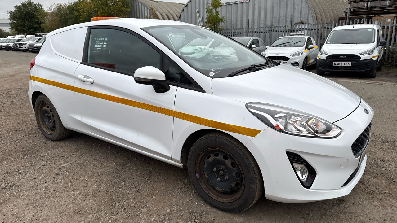Ford Fiesta 1.5 TDCI - Autó: 1 kép. Ford Fiesta 1.5 TDCI - Autó: 1 kép.