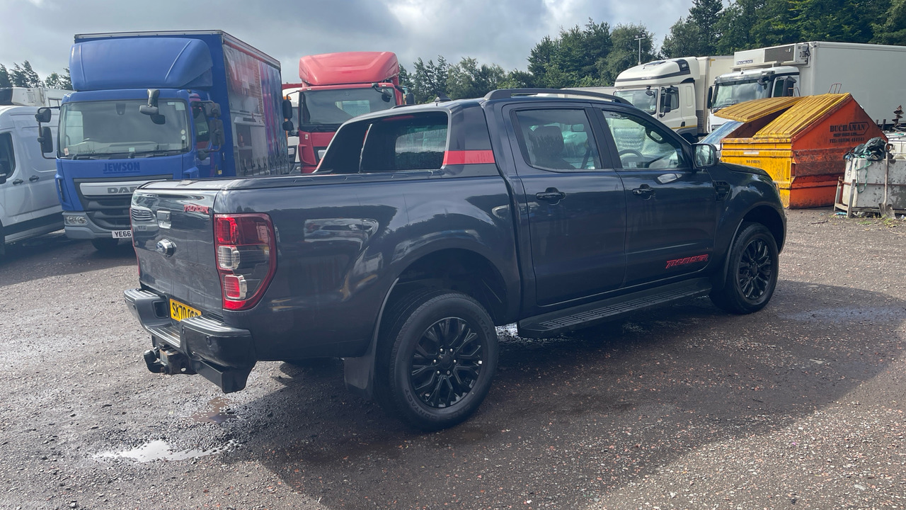Ford Ranger Thunder 2.0 EcoBlue 213PS - Pickup, Duplakabinos kisteherautó: 4 kép. Ford Ranger Thunder 2.0 EcoBlue 213PS - Pickup, Duplakabinos kisteherautó: 4 kép.