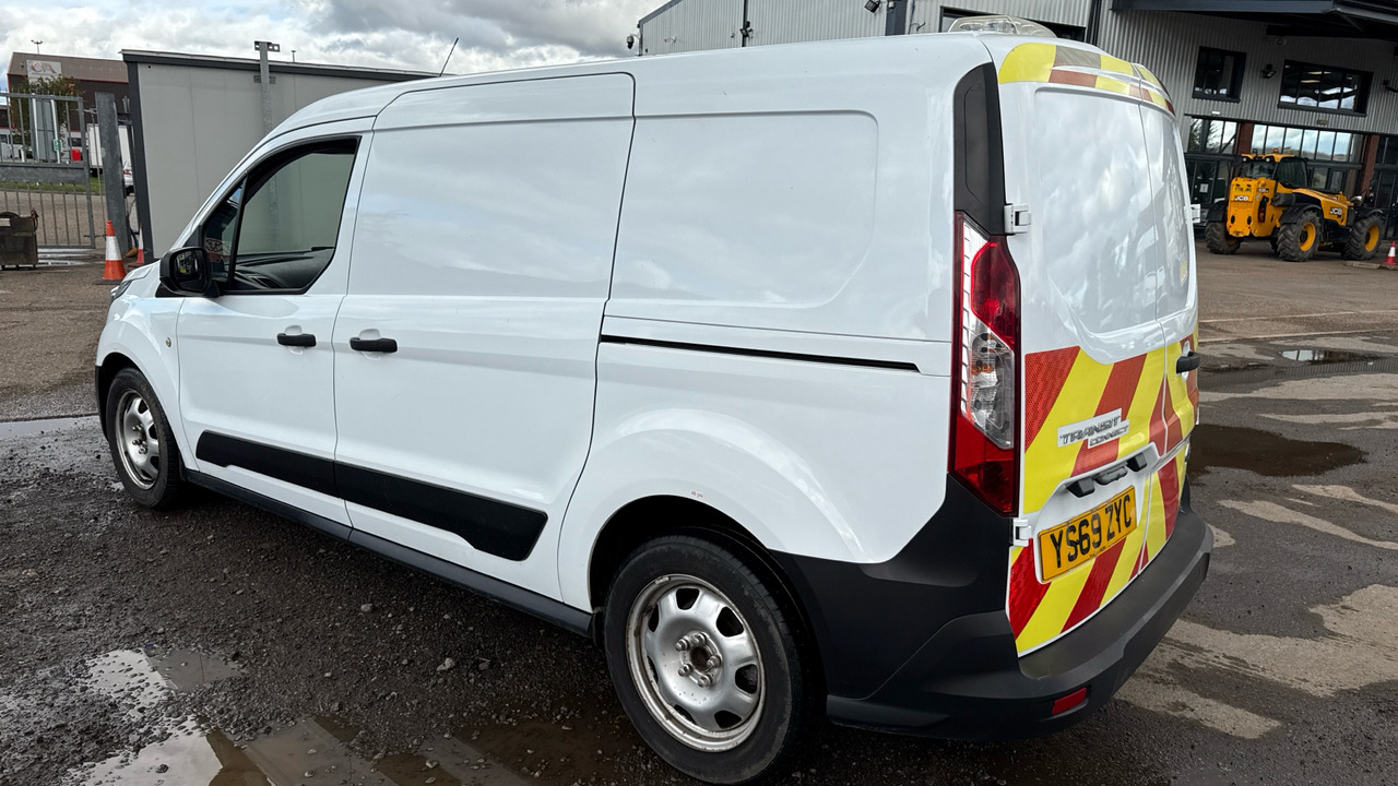 Ford Transit Connect 240 1.5 ECOBLUE 100PS - Kis furgon: 3 kép. Ford Transit Connect 240 1.5 ECOBLUE 100PS - Kis furgon: 3 kép.