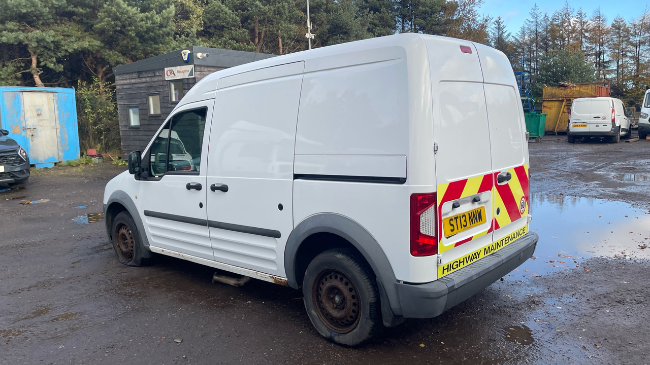 Ford Transit Connect T230 1.8 TDCi 90PS - Kis furgon: 3 kép. Ford Transit Connect T230 1.8 TDCi 90PS - Kis furgon: 3 kép.