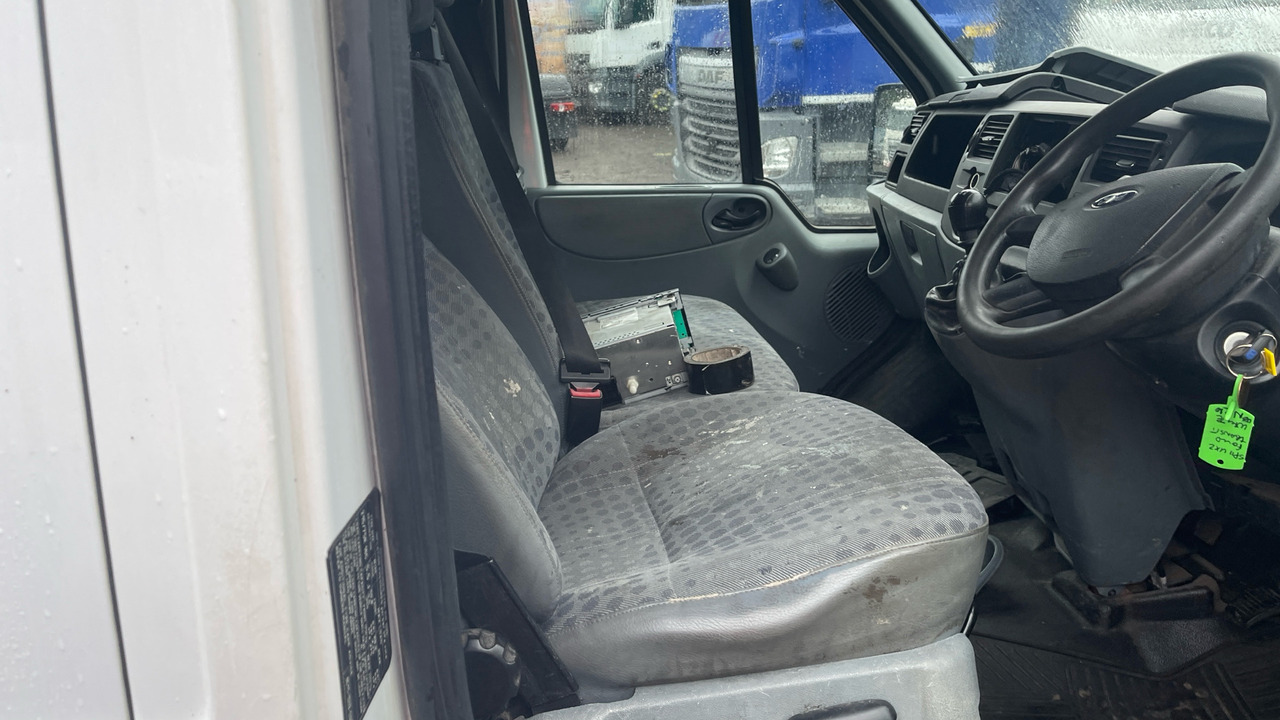 Ford Transit T350 2.2 TDCi 115ps - Duplakabinos kisteherautó: 5 kép. Ford Transit T350 2.2 TDCi 115ps - Duplakabinos kisteherautó: 5 kép.