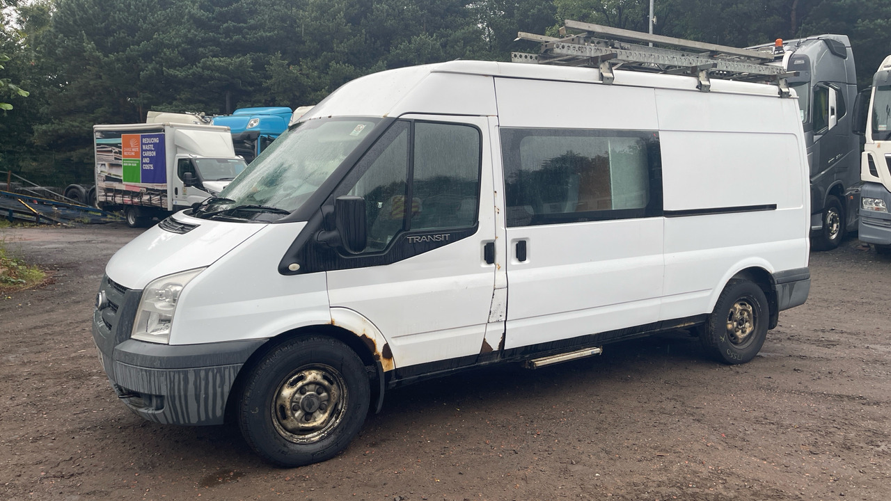 Ford Transit T350 2.2 TDCi 115ps - Duplakabinos kisteherautó: 2 kép. Ford Transit T350 2.2 TDCi 115ps - Duplakabinos kisteherautó: 2 kép.
