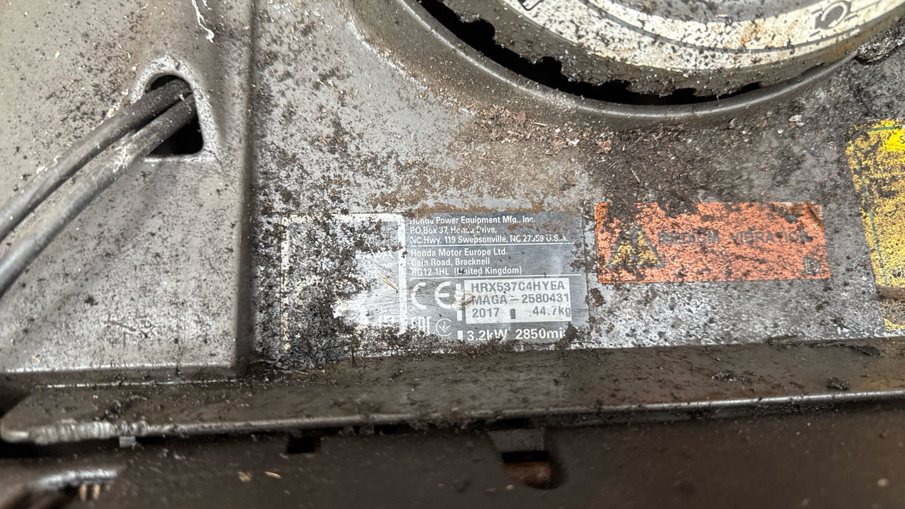 HONDA HRX537 C4HYEA - Kerti fűkasza: 5 kép. HONDA HRX537 C4HYEA - Kerti fűkasza: 5 kép.