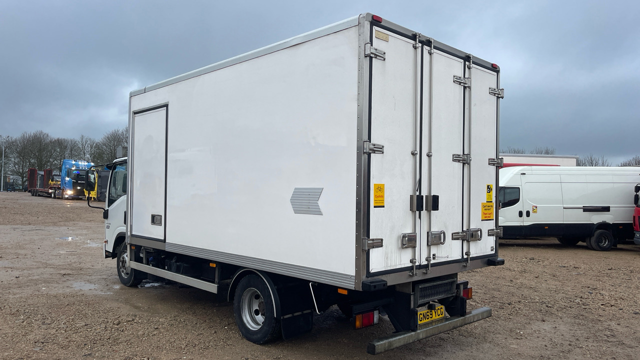 ISUZU N75 150 - Hűtős teherautó: 3 kép. ISUZU N75 150 - Hűtős teherautó: 3 kép.