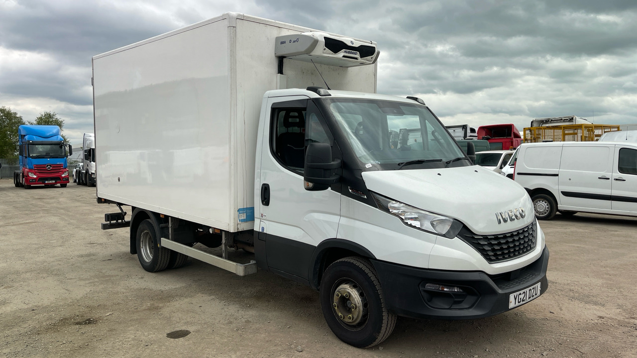 IVECO DAILY 72-180 - Hűtős teherautó: 1 kép. IVECO DAILY 72-180 - Hűtős teherautó: 1 kép.