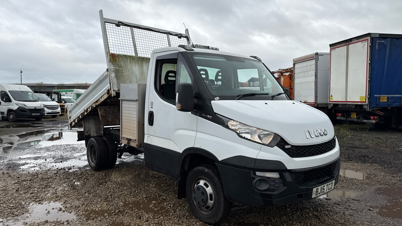 Iveco Daily 35-150 3.0 3450 WB - Billenőplatós kisteherautó: 1 kép. Iveco Daily 35-150 3.0 3450 WB - Billenőplatós kisteherautó: 1 kép.