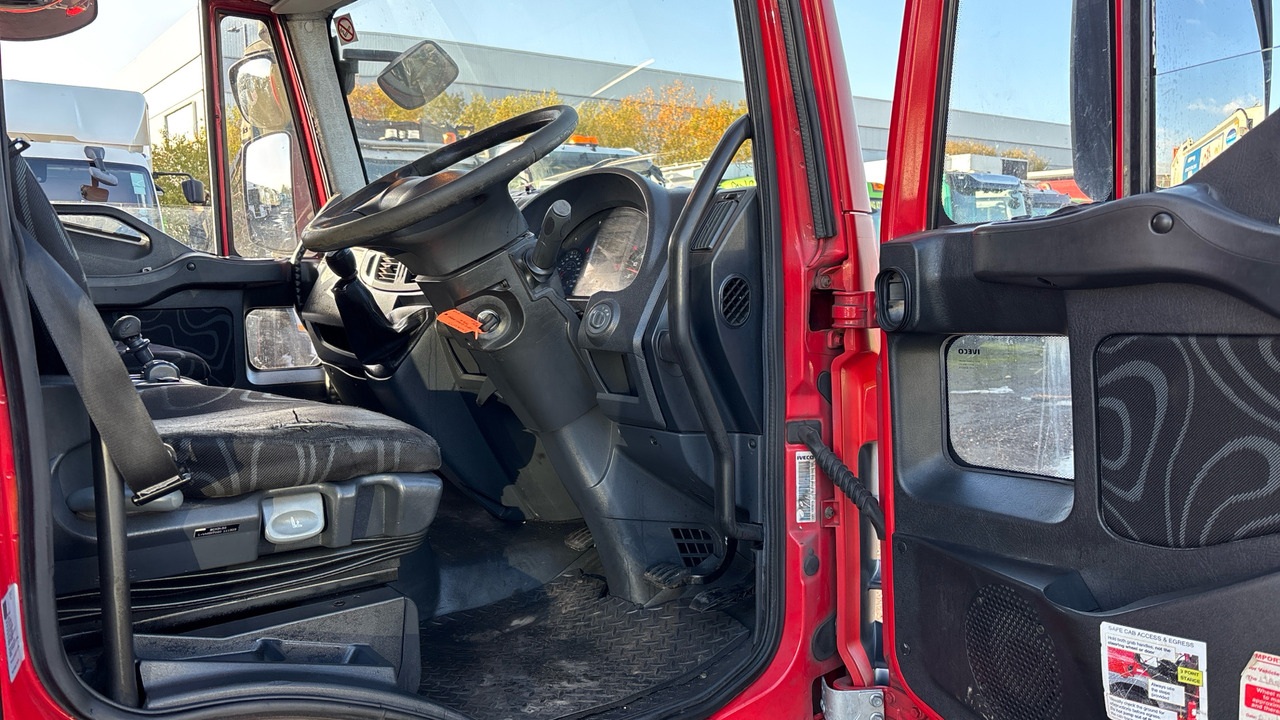 Iveco Eurocargo 75E16 - Dobozos felépítményű teherautó: 5 kép. Iveco Eurocargo 75E16 - Dobozos felépítményű teherautó: 5 kép.