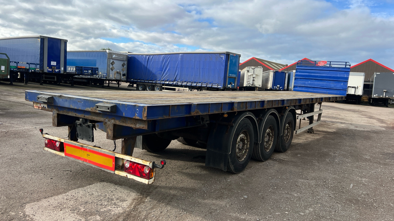 KASSBOHRER FLAT - Platós félpótkocsi: 5 kép. KASSBOHRER FLAT - Platós félpótkocsi: 5 kép.