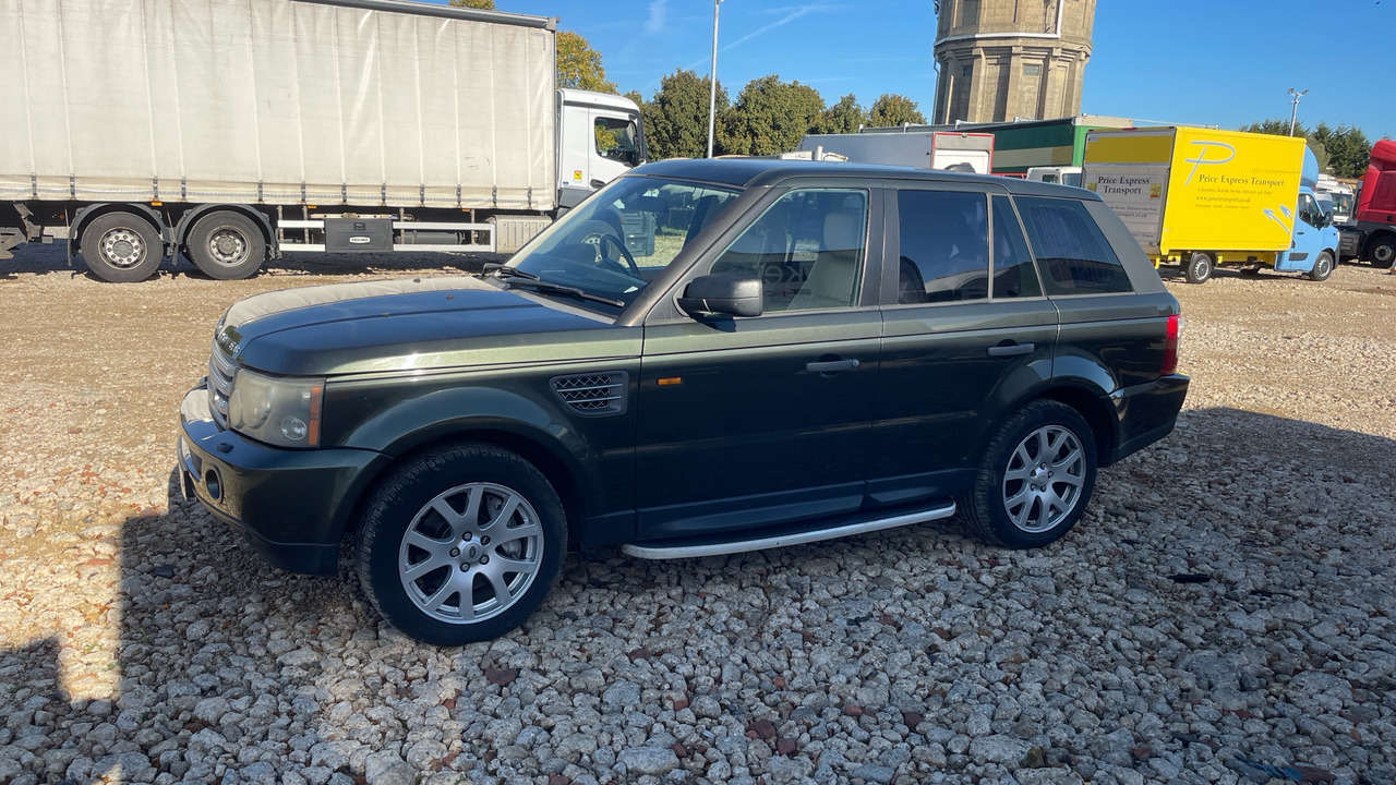 LAND ROVER RANGE ROVER SPORT 2.7 V6 HSE - Kombi: 2 kép. LAND ROVER RANGE ROVER SPORT 2.7 V6 HSE - Kombi: 2 kép.