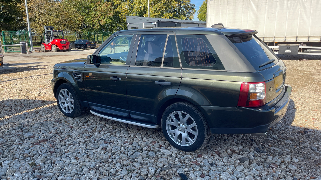 LAND ROVER RANGE ROVER SPORT 2.7 V6 HSE - Kombi: 3 kép. LAND ROVER RANGE ROVER SPORT 2.7 V6 HSE - Kombi: 3 kép.