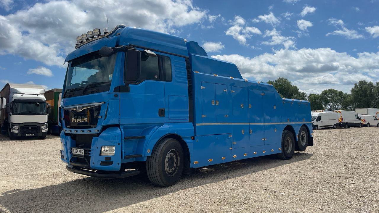 MAN TGX 26.480 - Vontató: 2 kép. MAN TGX 26.480 - Vontató: 2 kép.