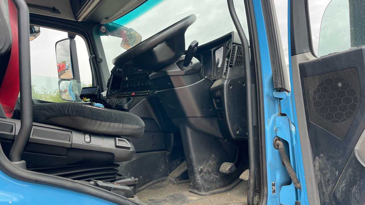 MERCEDES-BENZ ANTOS 2527 - Hűtős teherautó: 5 kép. MERCEDES-BENZ ANTOS 2527 - Hűtős teherautó: 5 kép.