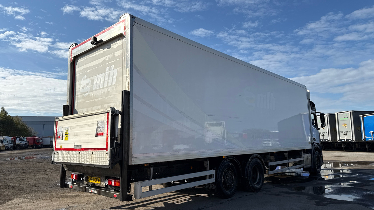 MERCEDES-BENZ ANTOS 2533 - Hűtős teherautó: 4 kép. MERCEDES-BENZ ANTOS 2533 - Hűtős teherautó: 4 kép.
