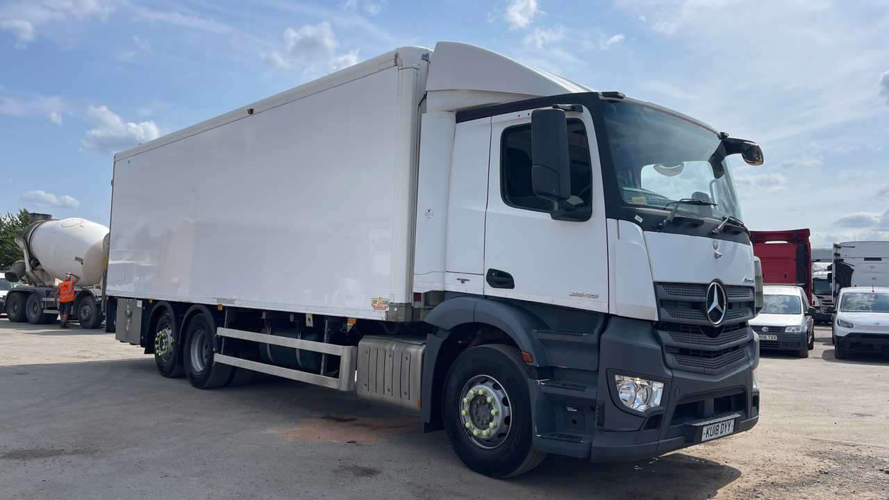 MERCEDES-BENZ ANTOS 2545 - Hűtős teherautó: 1 kép. MERCEDES-BENZ ANTOS 2545 - Hűtős teherautó: 1 kép.