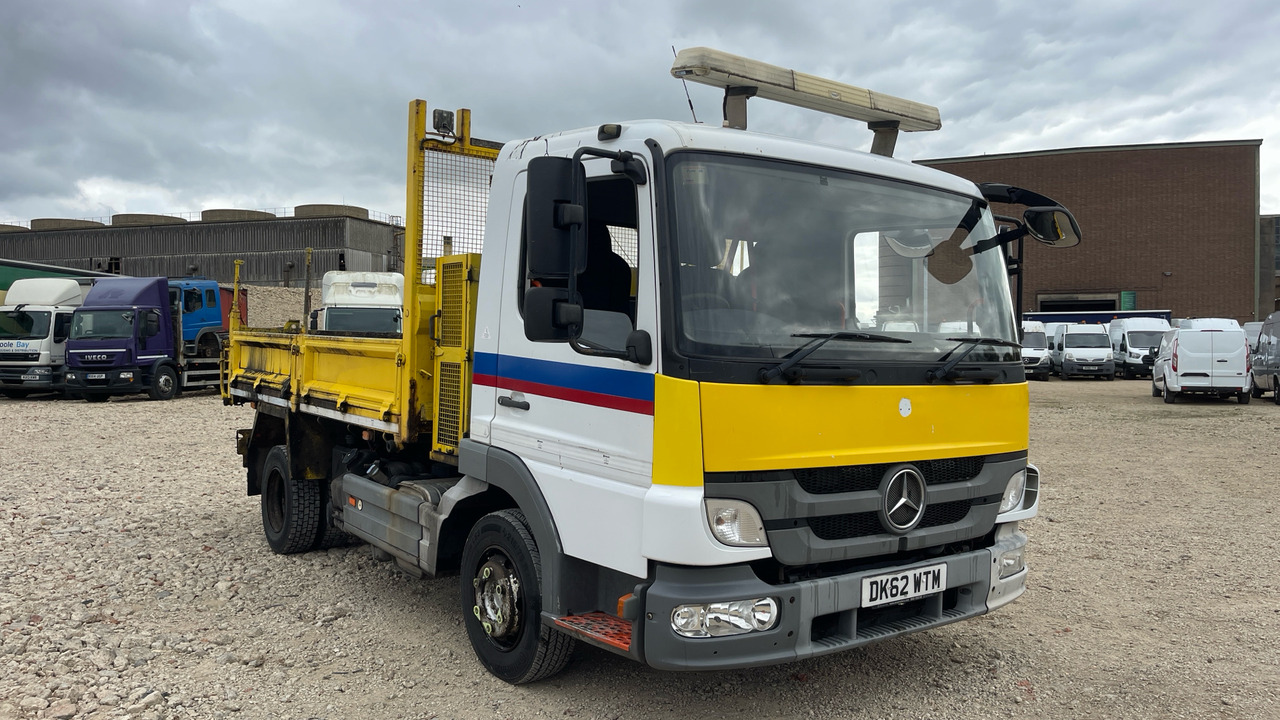 MERCEDES-BENZ ATEGO 816 - Billenőplatós teherautó: 1 kép. MERCEDES-BENZ ATEGO 816 - Billenőplatós teherautó: 1 kép.