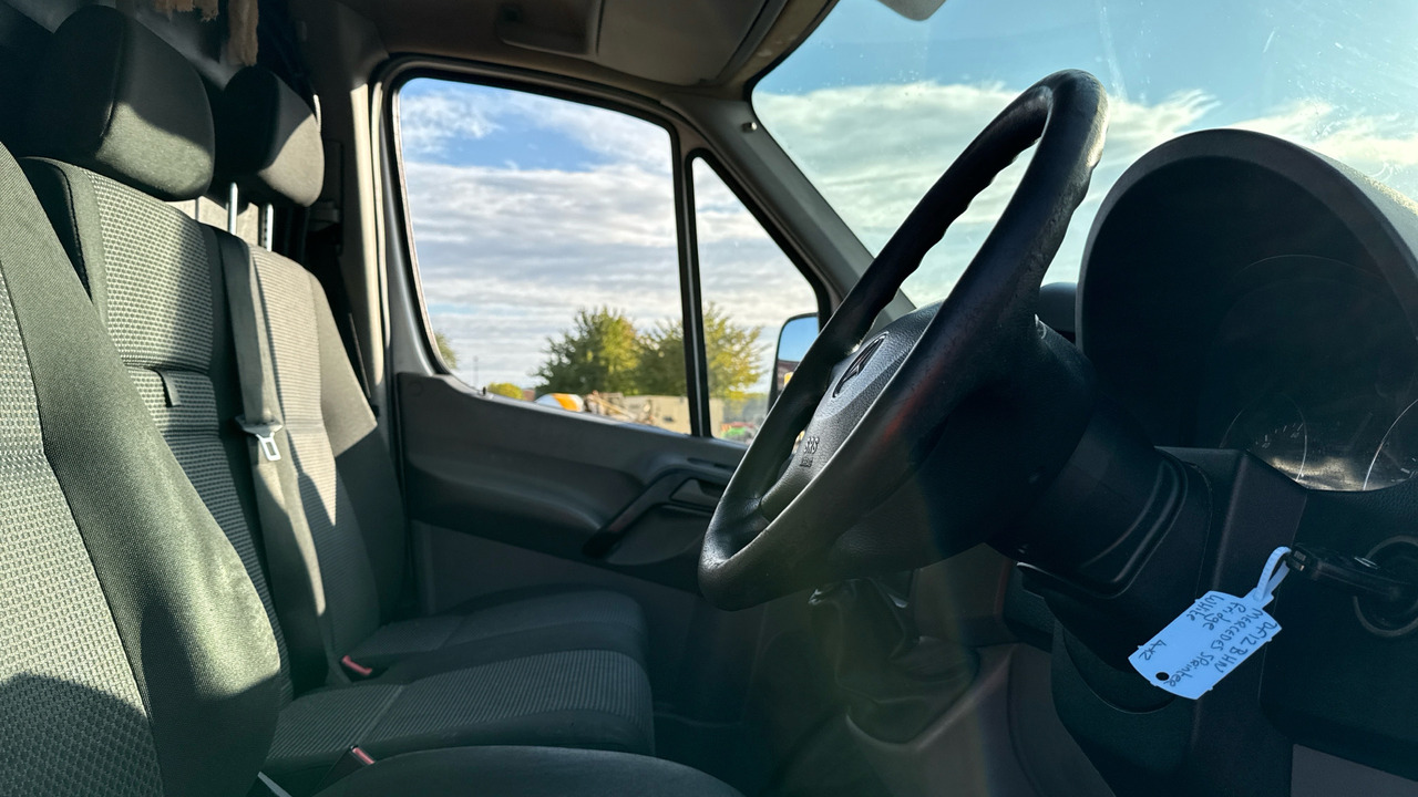 MERCEDES-BENZ SPRINTER 313 CDI - Hűtős kisteherautó: 5 kép. MERCEDES-BENZ SPRINTER 313 CDI - Hűtős kisteherautó: 5 kép.