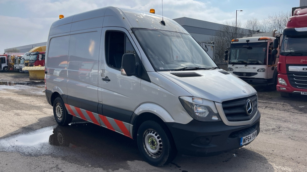 MERCEDES-BENZ SPRINTER 313 CDI - Furgon: 1 kép. MERCEDES-BENZ SPRINTER 313 CDI - Furgon: 1 kép.