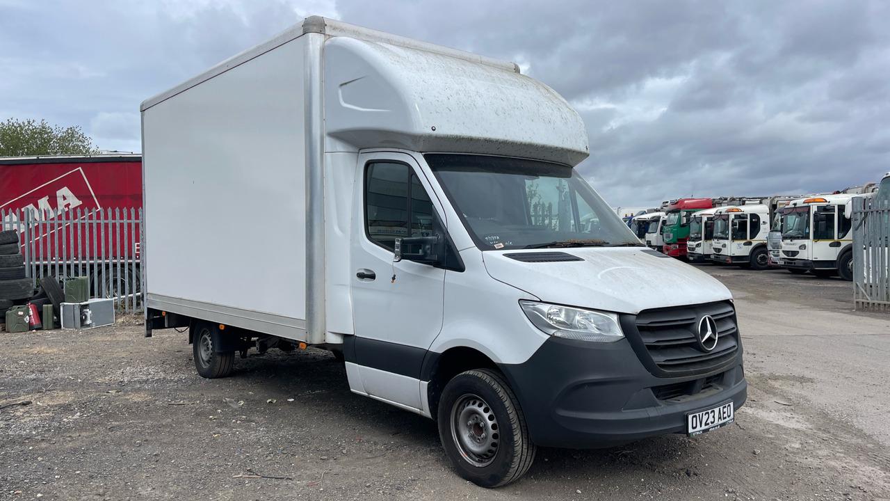 MERCEDES-BENZ SPRINTER 315 CDI - Dobozos kisteherautó: 2 kép. MERCEDES-BENZ SPRINTER 315 CDI - Dobozos kisteherautó: 2 kép.