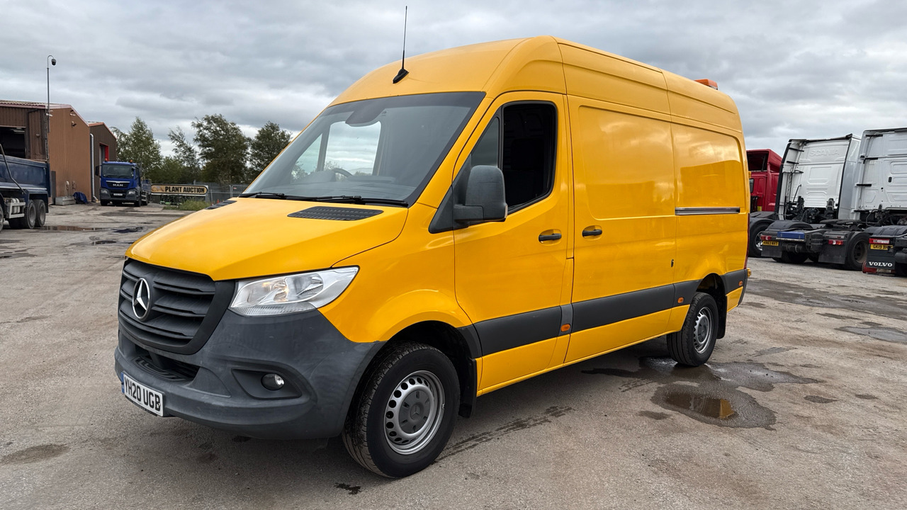 MERCEDES-BENZ SPRINTER 316 CDI - Dobozos kisteherautó: 2 kép. MERCEDES-BENZ SPRINTER 316 CDI - Dobozos kisteherautó: 2 kép.