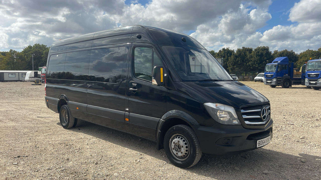 MERCEDES-BENZ SPRINTER TRANSFER 35 - Minibusz, Kisbusz: 1 kép. MERCEDES-BENZ SPRINTER TRANSFER 35 - Minibusz, Kisbusz: 1 kép.