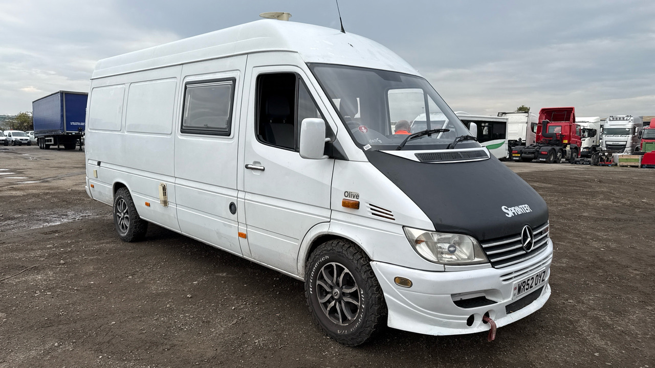 MERCEDES SPRINTER 311 CDI - Furgon: 1 kép. MERCEDES SPRINTER 311 CDI - Furgon: 1 kép.
