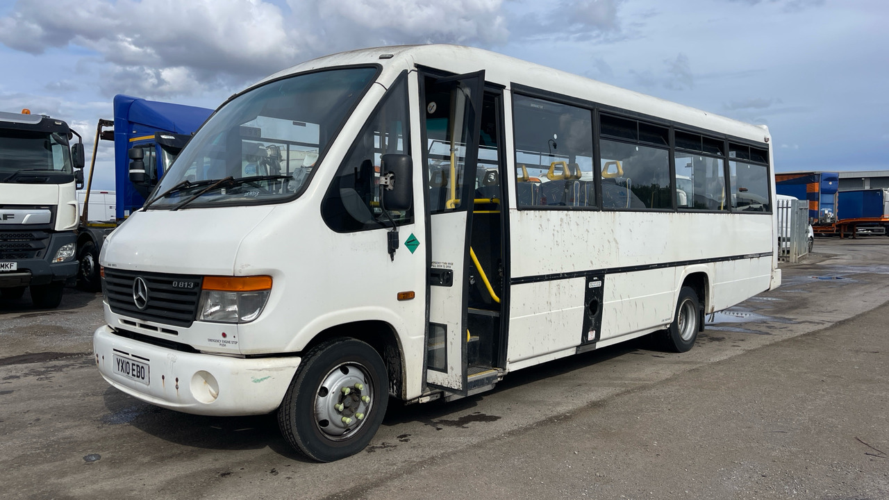 MERCEDES VARIO 0813 - Minibusz, Kisbusz: 2 kép. MERCEDES VARIO 0813 - Minibusz, Kisbusz: 2 kép.