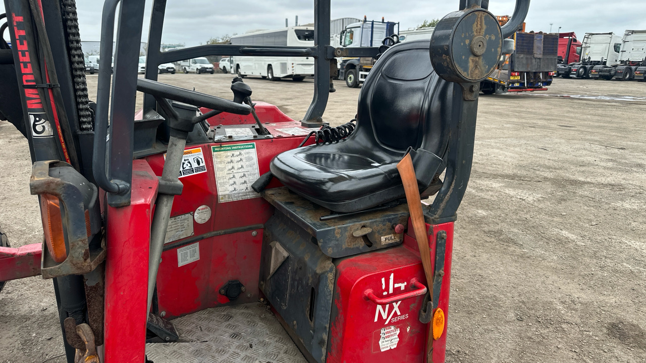 MOFFETT M4 20.3 - Hordozható targonca: 5 kép. MOFFETT M4 20.3 - Hordozható targonca: 5 kép.