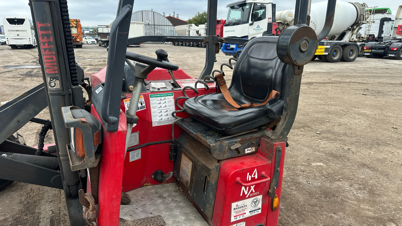 MOFFETT M4  20.3 - Hordozható targonca: 5 kép. MOFFETT M4  20.3 - Hordozható targonca: 5 kép.