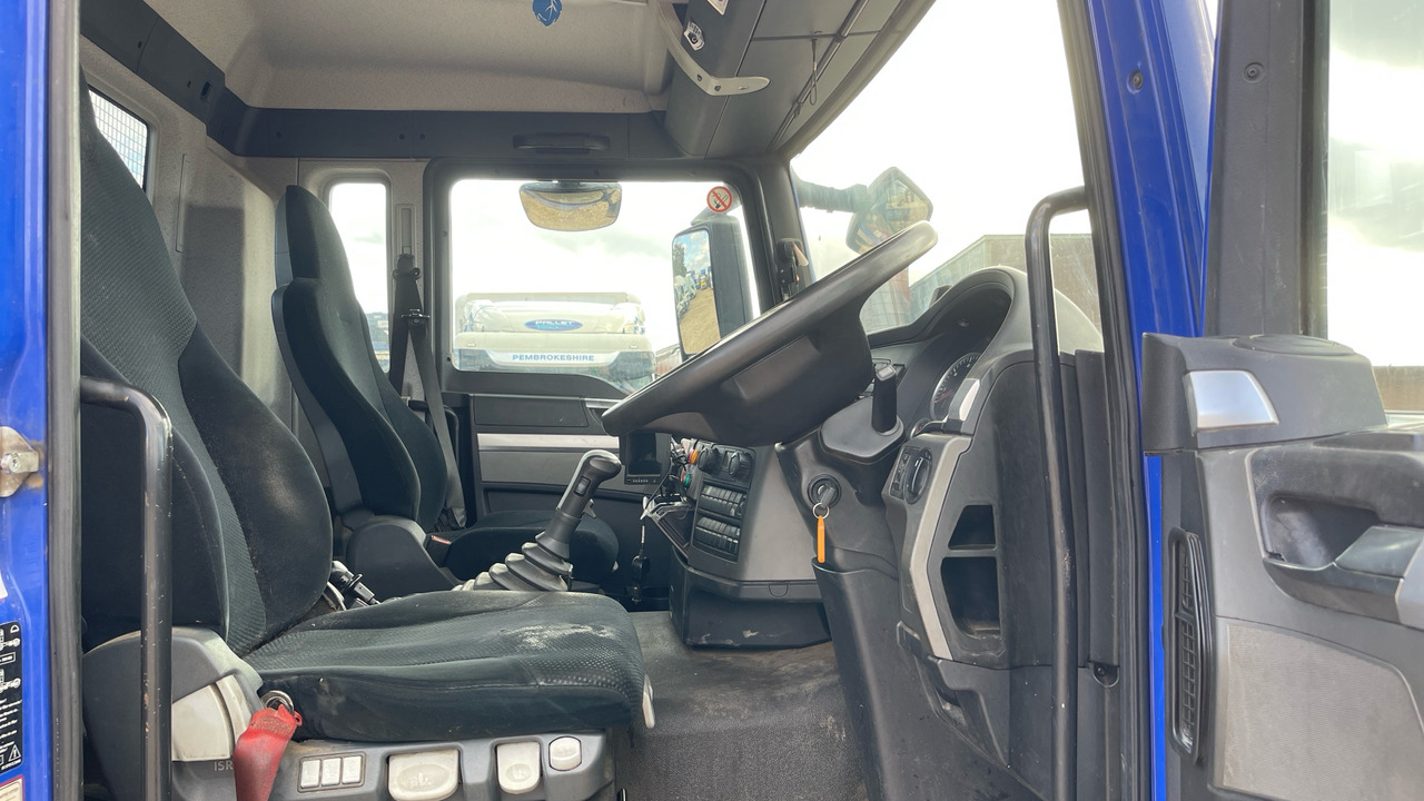 Man TGS 26.360 - Platós teherautó, Darus autó: 5 kép. Man TGS 26.360 - Platós teherautó, Darus autó: 5 kép.