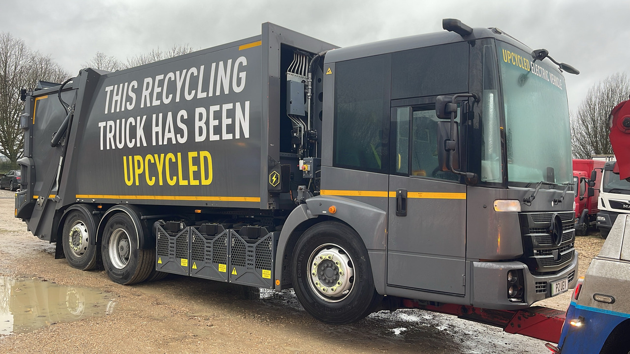 Mercedes-Benz Econic - Szemetesautó: 1 kép. Mercedes-Benz Econic - Szemetesautó: 1 kép.