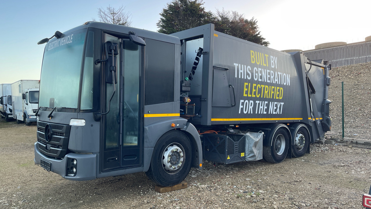 Mercedes-Benz Econic - Szemetesautó: 3 kép. Mercedes-Benz Econic - Szemetesautó: 3 kép.