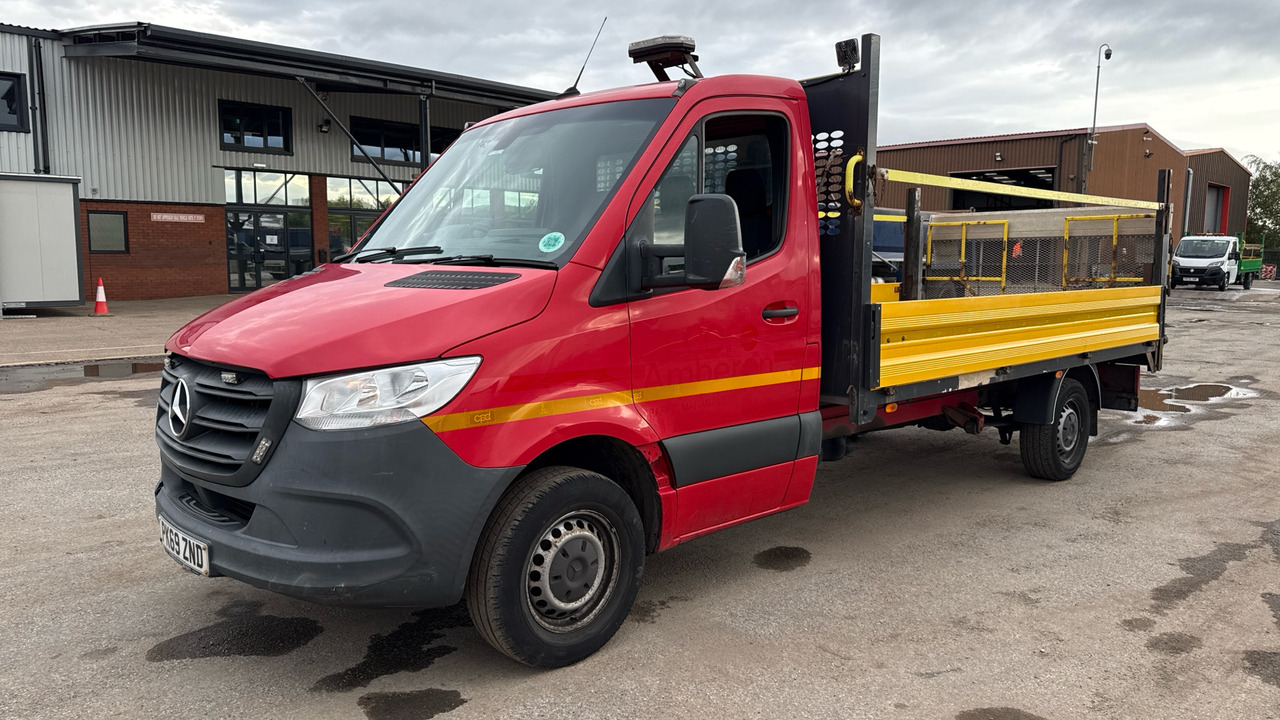 Mercedes-Benz Sprinter 314 CDI - Platós kisteherautó: 2 kép. Mercedes-Benz Sprinter 314 CDI - Platós kisteherautó: 2 kép.