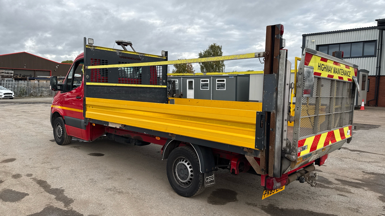 Mercedes-Benz Sprinter 314 CDI - Platós kisteherautó: 3 kép. Mercedes-Benz Sprinter 314 CDI - Platós kisteherautó: 3 kép.