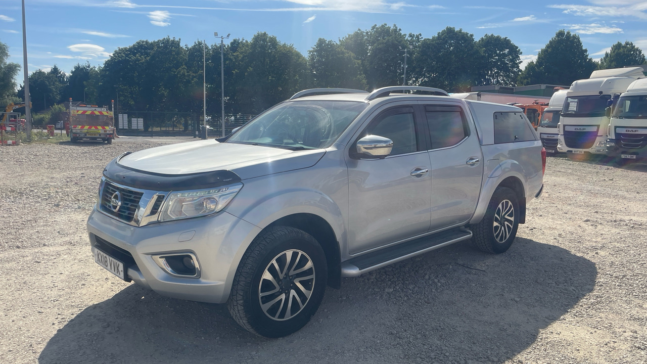 NISSAN NAVARA 2.3 DCI 190PS - Pickup, Duplakabinos kisteherautó: 2 kép. NISSAN NAVARA 2.3 DCI 190PS - Pickup, Duplakabinos kisteherautó: 2 kép.