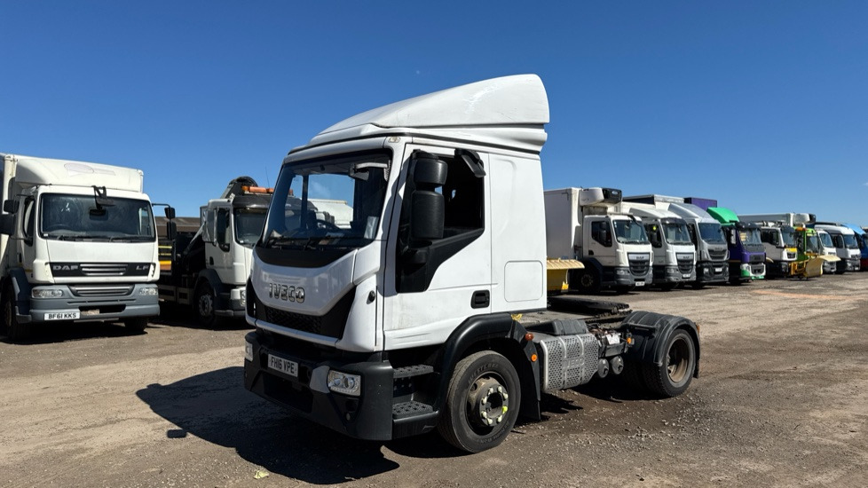 IVECO EUROCARGO 120E25 EURO 6 - Nyergesvontató: 2 kép. IVECO EUROCARGO 120E25 EURO 6 - Nyergesvontató: 2 kép.