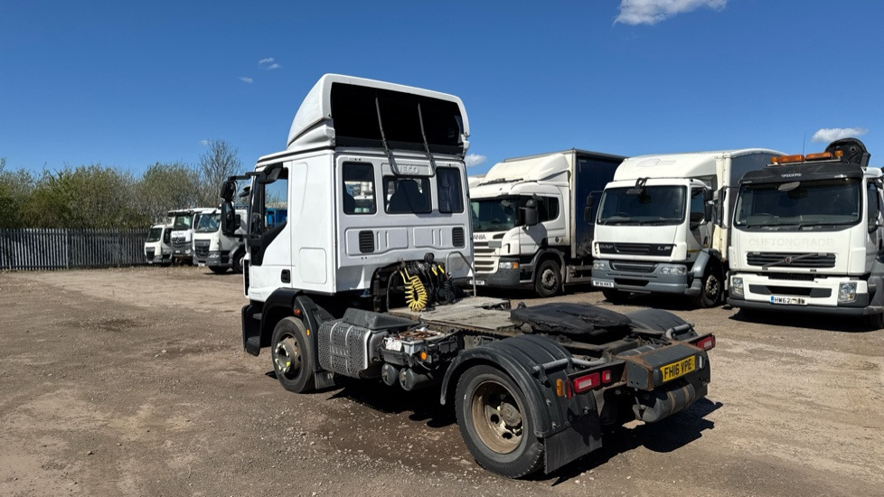 IVECO EUROCARGO 120E25 EURO 6 - Nyergesvontató: 3 kép. IVECO EUROCARGO 120E25 EURO 6 - Nyergesvontató: 3 kép.
