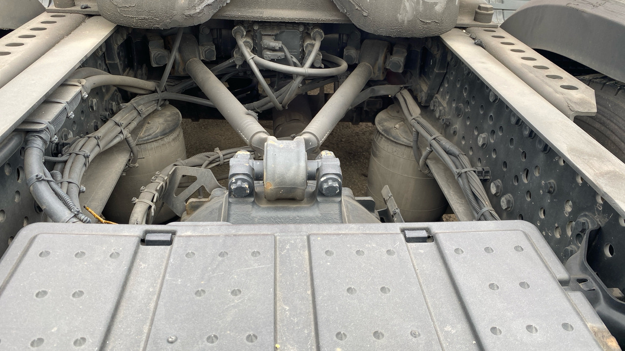 Nyergesvontató MERCEDES-BENZ ACTROS  2545: 12 kép.