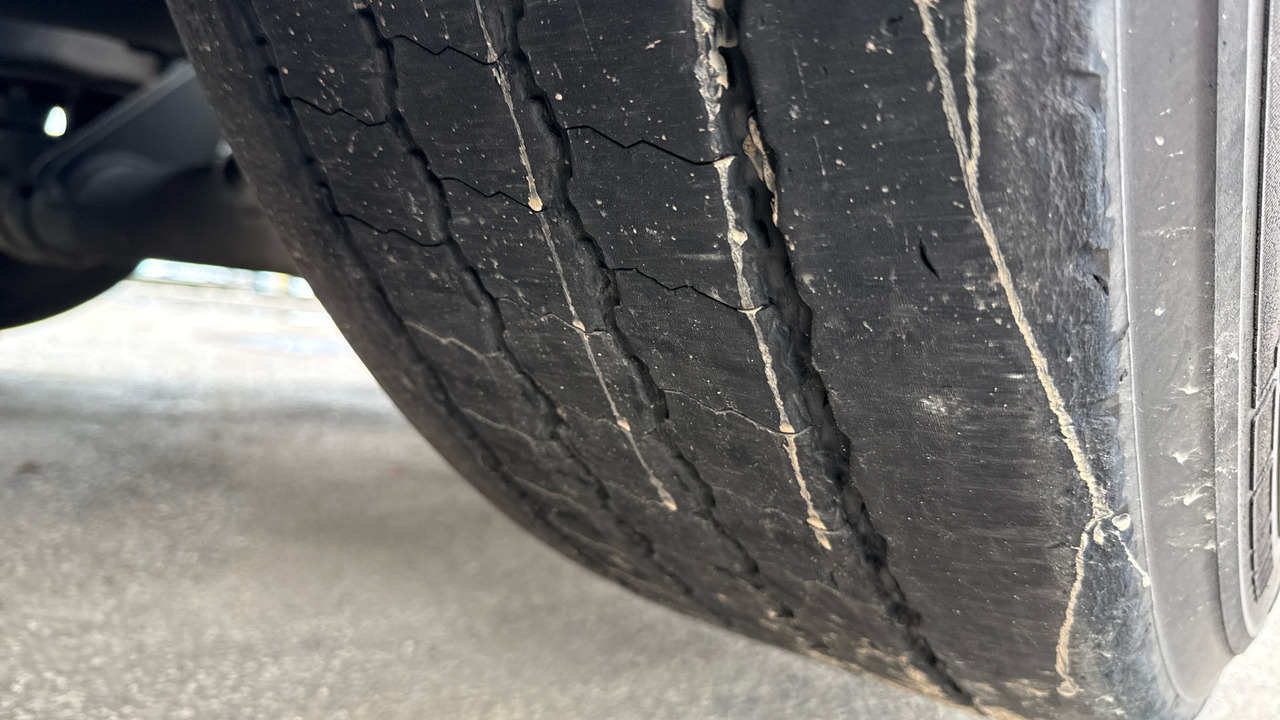 Nyergesvontató MERCEDES-BENZ ACTROS 2545: 19 kép. Nyergesvontató MERCEDES-BENZ ACTROS 2545: 19 kép.