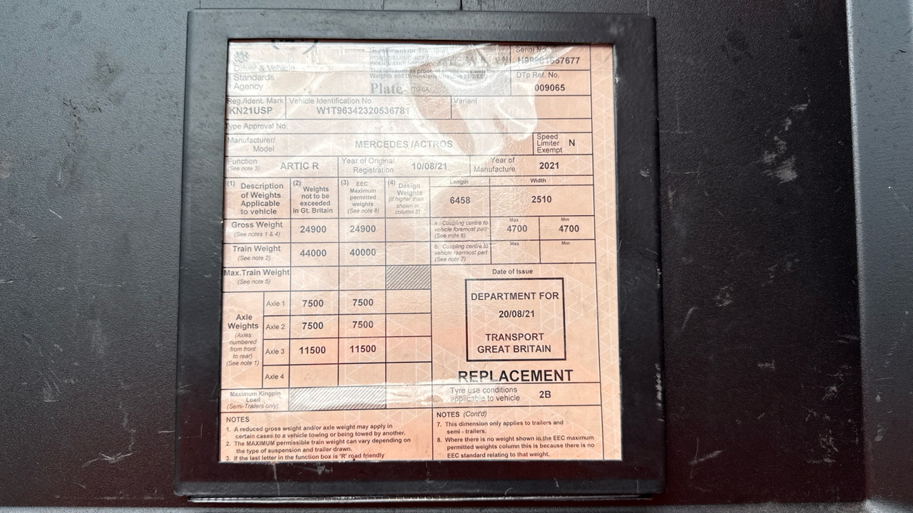 Nyergesvontató MERCEDES-BENZ ACTROS 2545: 11 kép. Nyergesvontató MERCEDES-BENZ ACTROS 2545: 11 kép.