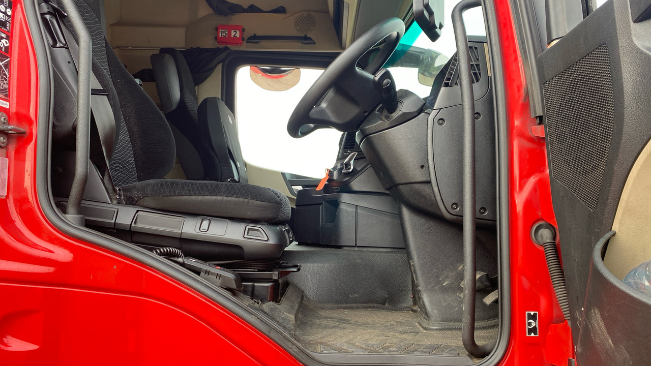 MERCEDES-BENZ ACTROS 2545 - Nyergesvontató: 5 kép. MERCEDES-BENZ ACTROS 2545 - Nyergesvontató: 5 kép.