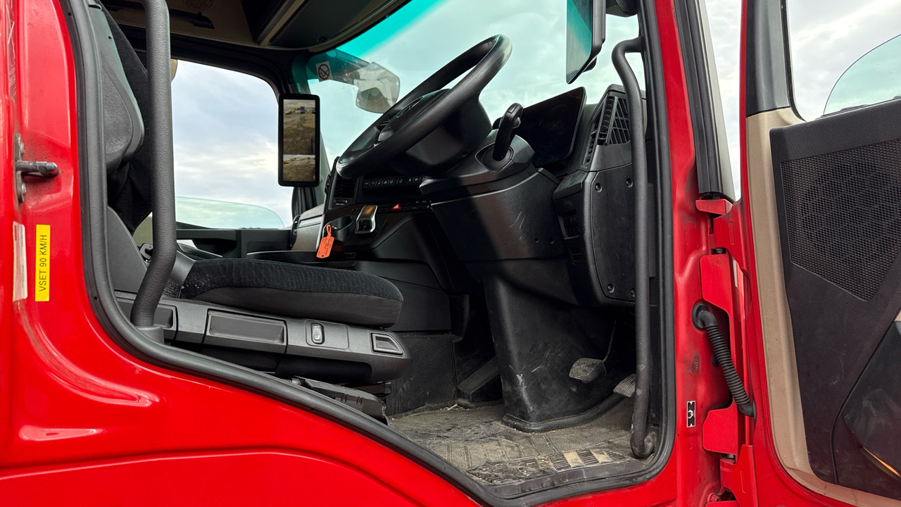 MERCEDES-BENZ ACTROS 2545 - Nyergesvontató: 5 kép. MERCEDES-BENZ ACTROS 2545 - Nyergesvontató: 5 kép.