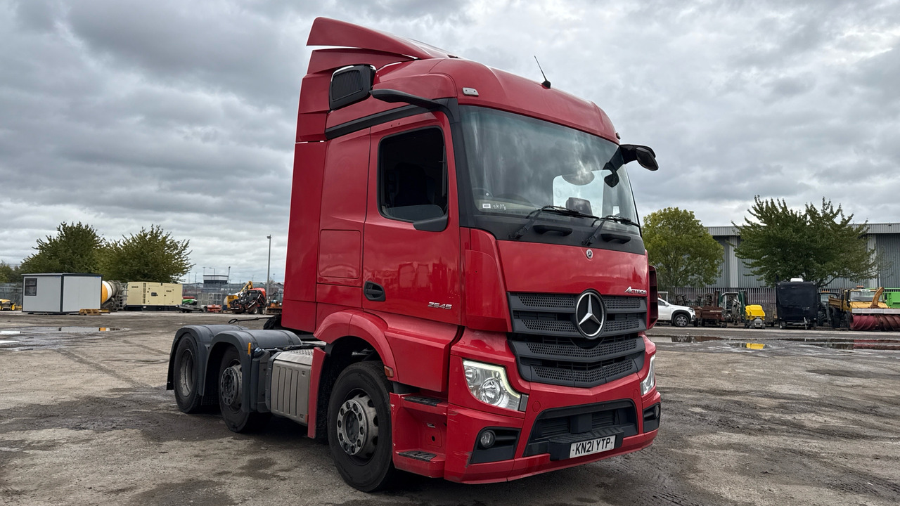 MERCEDES-BENZ ACTROS 2545 - Nyergesvontató: 1 kép. MERCEDES-BENZ ACTROS 2545 - Nyergesvontató: 1 kép.