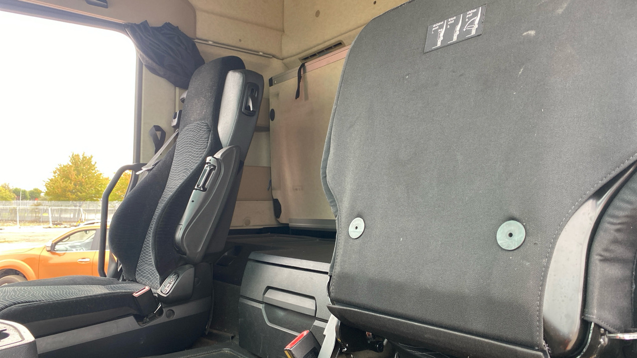 Nyergesvontató MERCEDES-BENZ ACTROS  2545: 14 kép.