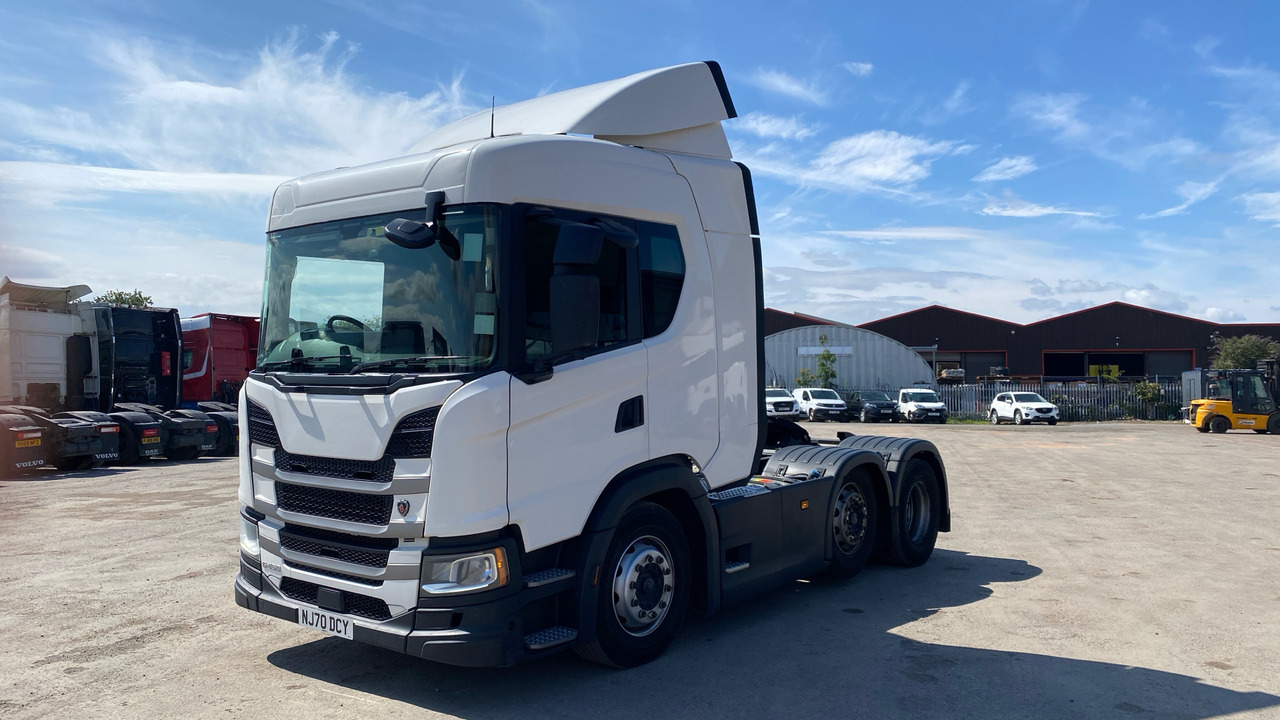 SCANIA G 450 - Nyergesvontató: 2 kép. SCANIA G 450 - Nyergesvontató: 2 kép.